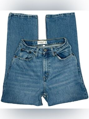 Abercrombie & Fitch Medium Blue High-Rise Straight Jeans size 26x26